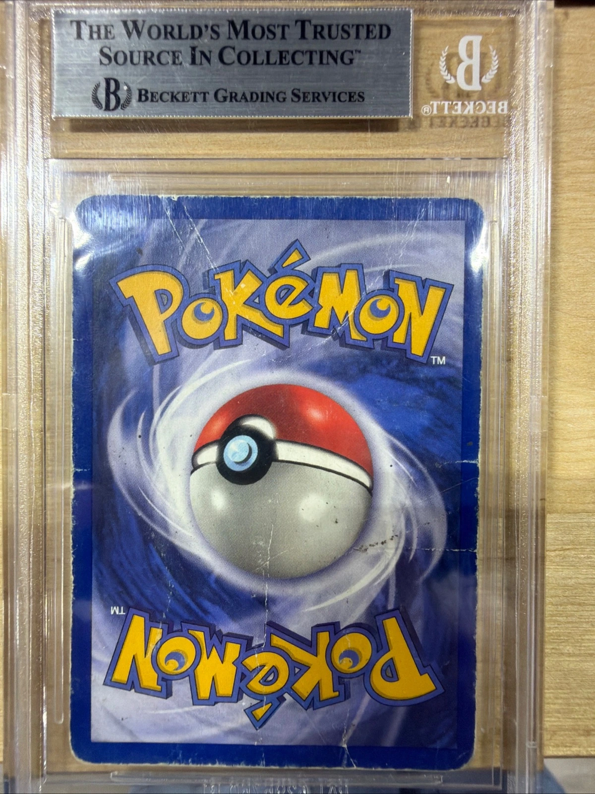 2002 Dragonite #9 Expedition Holo R