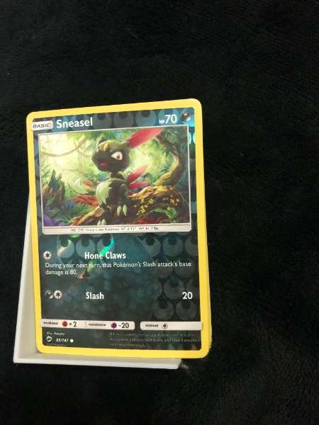 Sneasel - Burning Shadows #85/147