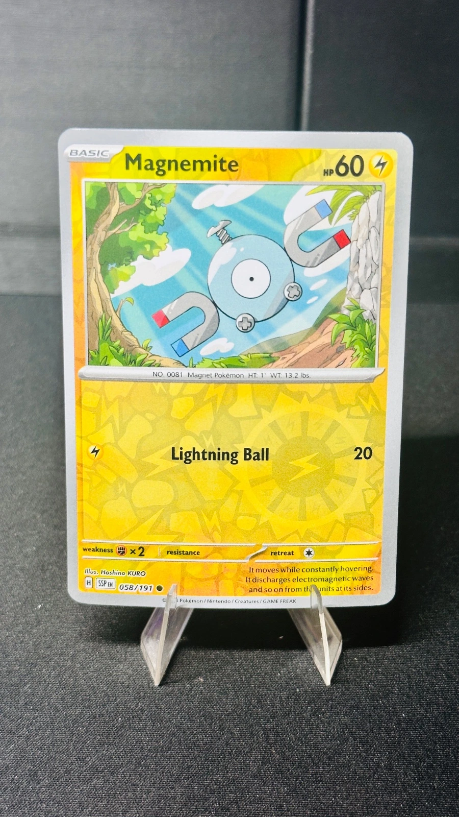 Magnemite (rev-holo) - Surging Soarks