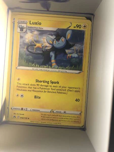 Luxio - Crown Zenith #042/159