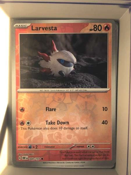 Larvesta - Obsidian Flames #040/197