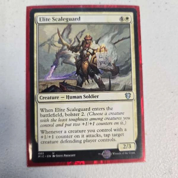 Elite Scaleguard - Innistrad: Midnight Hunt Commander #085