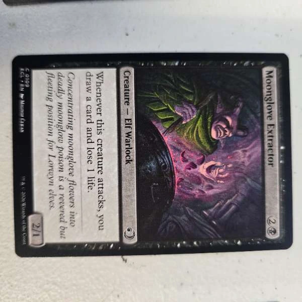 Moonglove Extractor - Lorwyn Eclipsed #0109