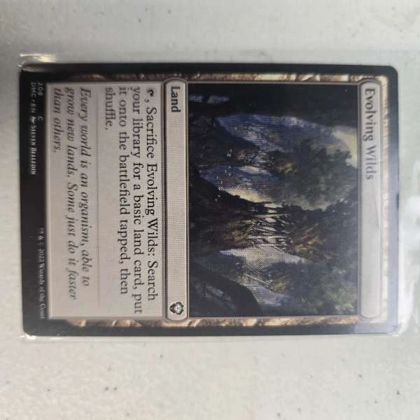 Evolving Wilds - Dominaria United Commander #208