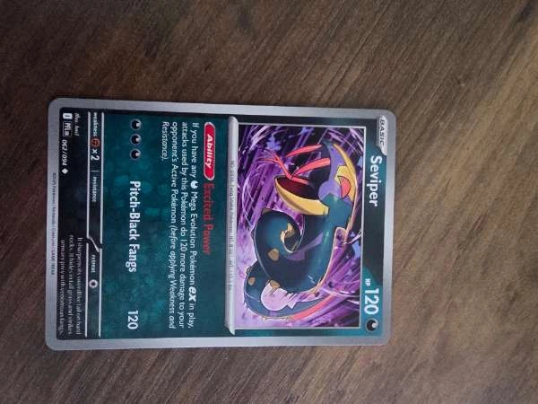 Seviper - Phantasmal Flames #062/094