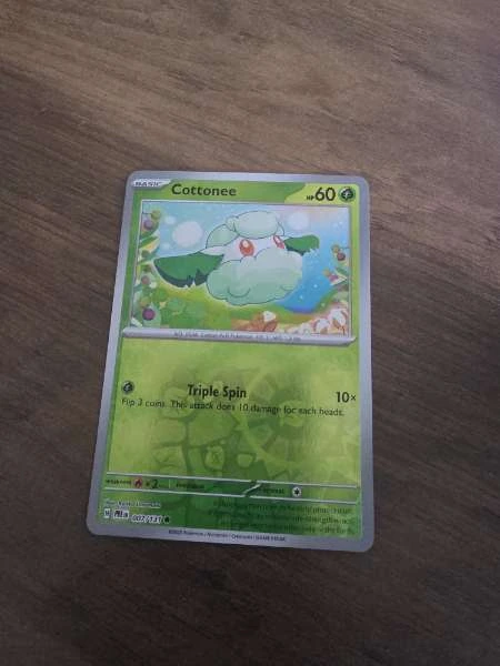 Cottonee - Prismatic Evolutions #007/131