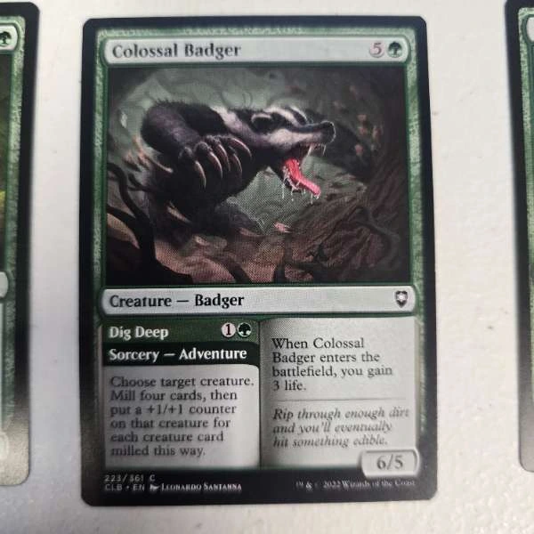 Colossal Badger - Commander Legends: Battle for Baldur's Gate #223/361
