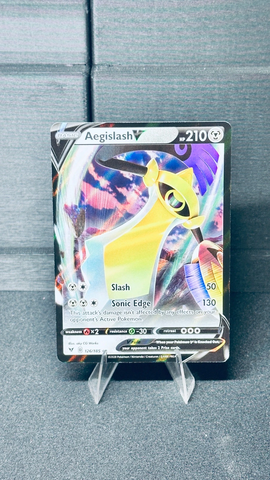 Aegislash V - Vivid Voltage