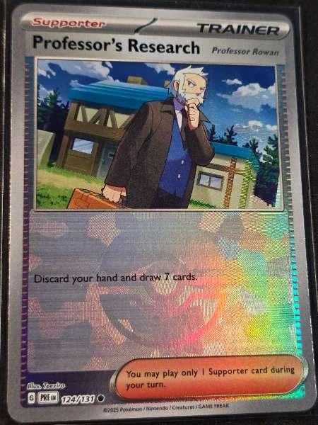 Professor's Research PokeBall - Prismatic Evolutions #124/131