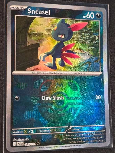 Sneasel MasterBall - Prismatic Evolutions #061/131