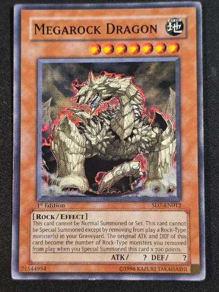 Megarock Dragon - Structure Deck: Invincible Fortress #SD7-EN012