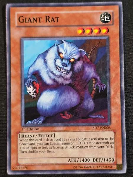 Giant Rat - Structure Deck: Invincible Fortress #SD7-EN003