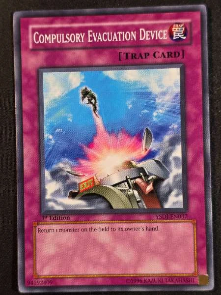 Compulsory Evacuation Device - Starter Deck: Jaden Yuki #YSDJ-EN037