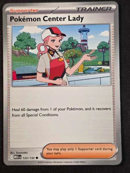 Pokémon Center Lady - Flashfire #123/132