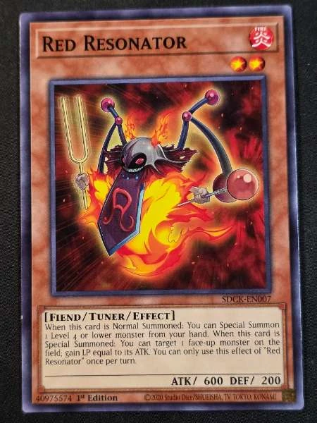 Red Resonator - Structure Deck: The Crimson King #SDCK-EN007
