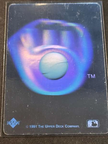 Baseball glove Hologram - 1991-92 Upper Deck #AW4