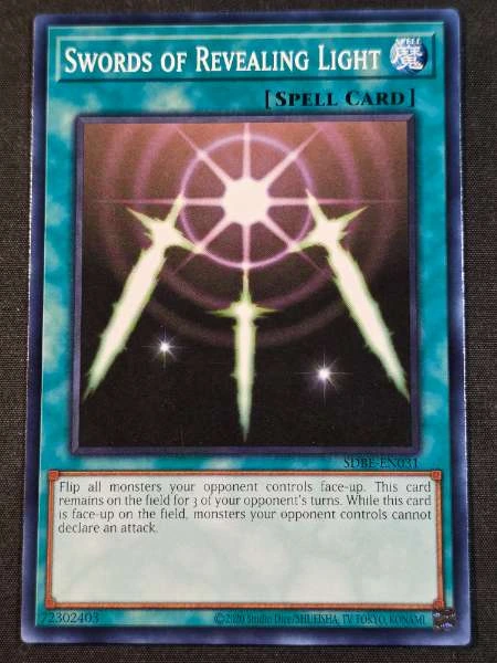 Swords of Revealing Light - Saga of Blue-Eyes White Dragon #SDBE-EN031