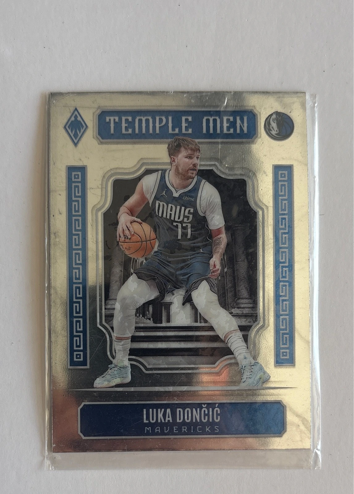 Luka Dončić Temple Men - 2021-22 Panini Phoenix #TM-12