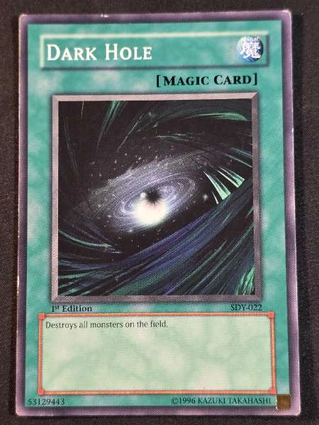 Dark Hole - Starter Deck: Yugi #SDY-022