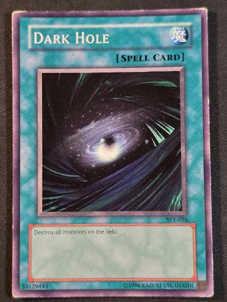Dark Hole - Starter Deck: Yugi Evolution #SYE-026