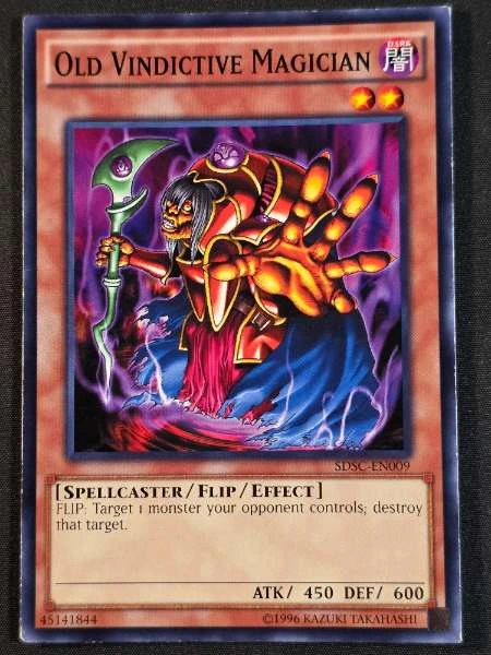 Old Vindictive Magician - Structure Deck: Spellcaster's Judgment #SDSC-EN009