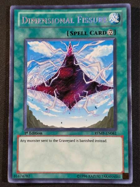 Dimensional Fissure - Ra Yellow Mega Pack #RYMP-EN081