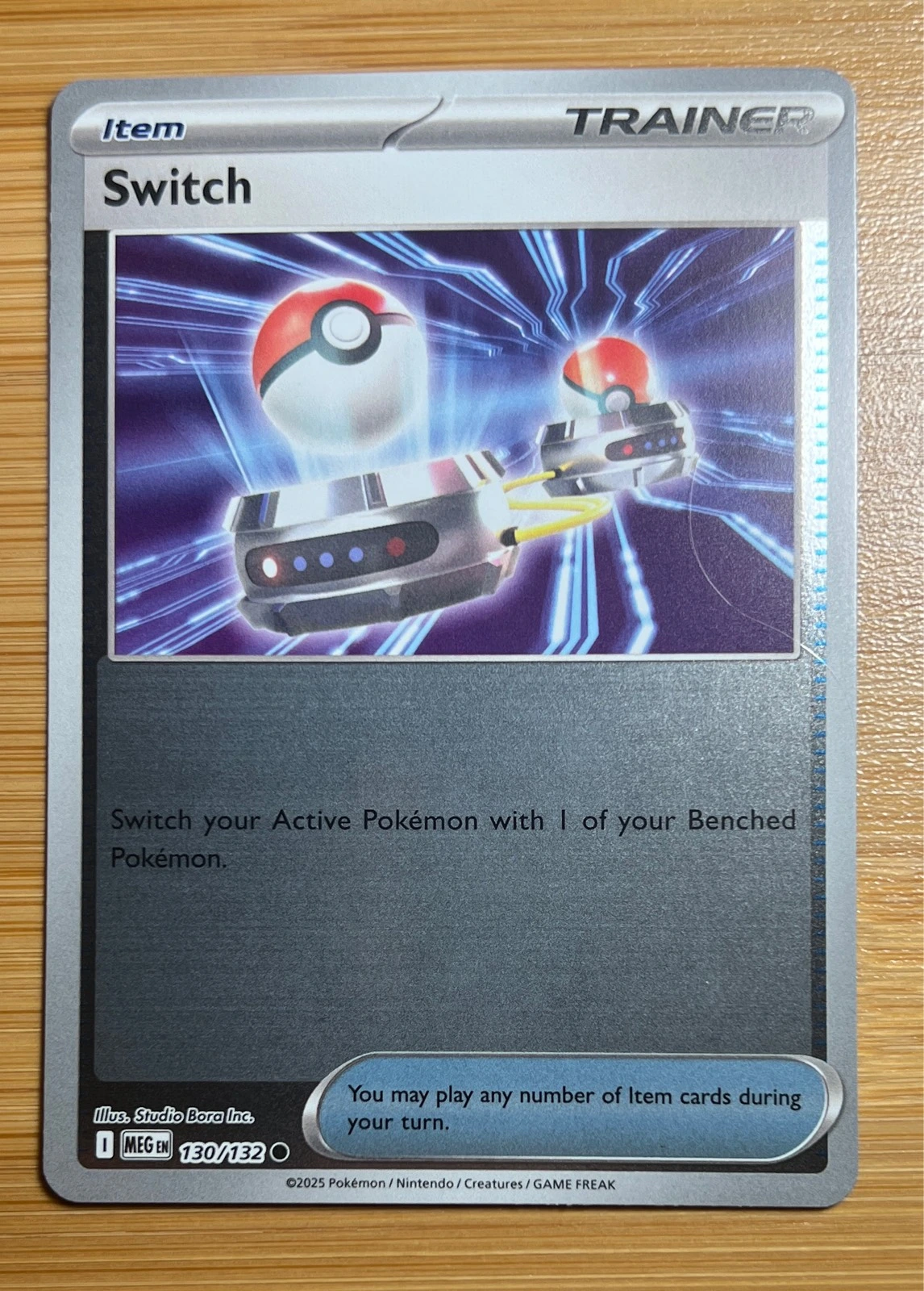 Switch - Pokémon Mega Evolutions #130/132