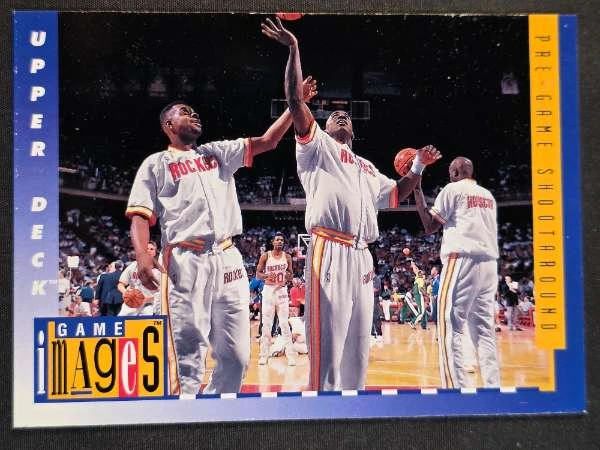 Pre-Game Shootaround - 1993-94 Upper Deck #459